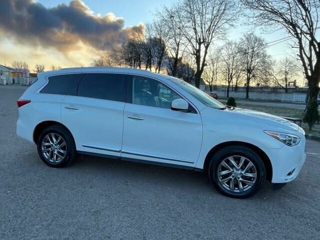 Белый Инфинити QX60, объемом двигателя 2.5 л и пробегом 208 тыс. км за 14500 $, фото 1 на Automoto.ua