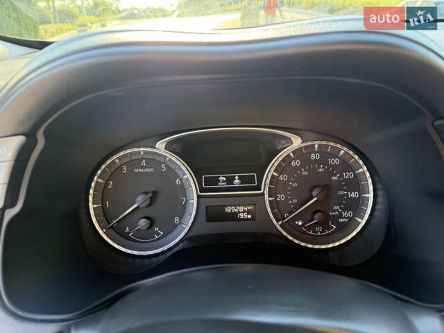 Белый Инфинити QX60, объемом двигателя 3.5 л и пробегом 190 тыс. км за 16500 $, фото 16 на Automoto.ua