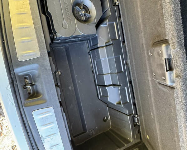 Белый Инфинити QX60, объемом двигателя 3.5 л и пробегом 264 тыс. км за 13000 $, фото 4 на Automoto.ua