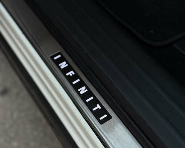 Белый Инфинити QX60, объемом двигателя 3.5 л и пробегом 153 тыс. км за 12999 $, фото 13 на Automoto.ua