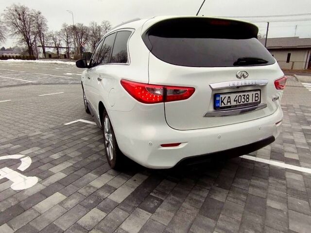 Белый Инфинити QX60, объемом двигателя 2.5 л и пробегом 0 тыс. км за 17500 $, фото 5 на Automoto.ua