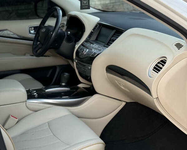 Белый Инфинити QX60, объемом двигателя 3.5 л и пробегом 153 тыс. км за 12999 $, фото 16 на Automoto.ua