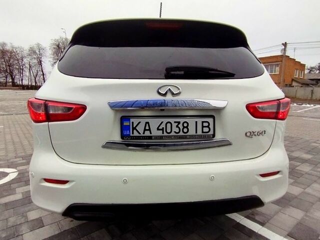 Белый Инфинити QX60, объемом двигателя 2.5 л и пробегом 0 тыс. км за 17500 $, фото 7 на Automoto.ua