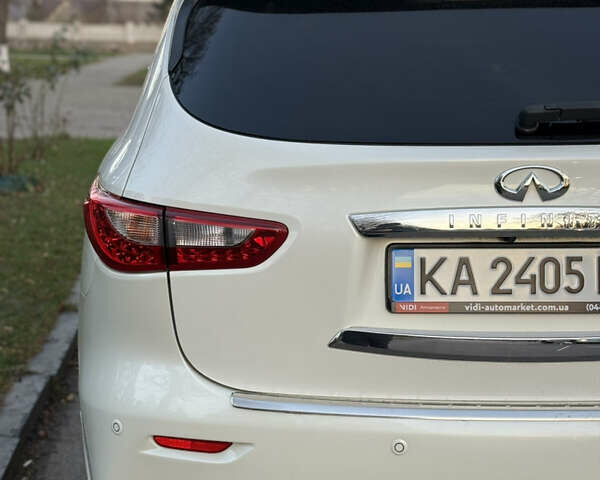 Белый Инфинити QX60, объемом двигателя 3.5 л и пробегом 153 тыс. км за 12999 $, фото 7 на Automoto.ua