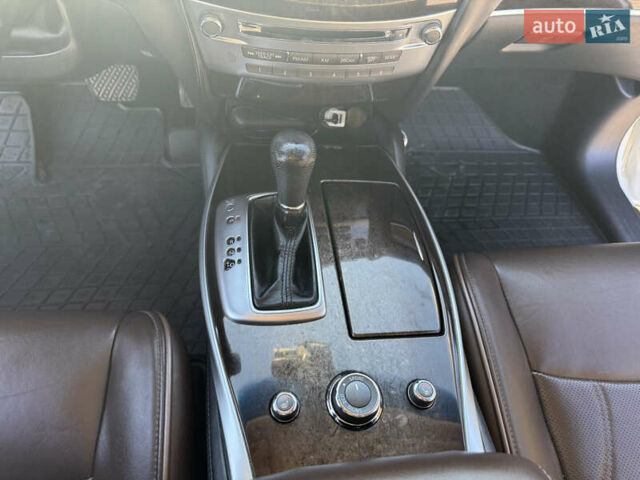 Белый Инфинити QX60, объемом двигателя 3.5 л и пробегом 190 тыс. км за 16500 $, фото 18 на Automoto.ua