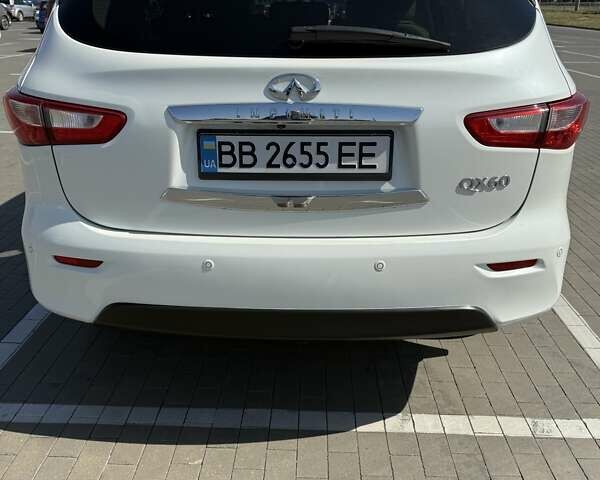 Белый Инфинити QX60, объемом двигателя 3.5 л и пробегом 156 тыс. км за 18000 $, фото 6 на Automoto.ua