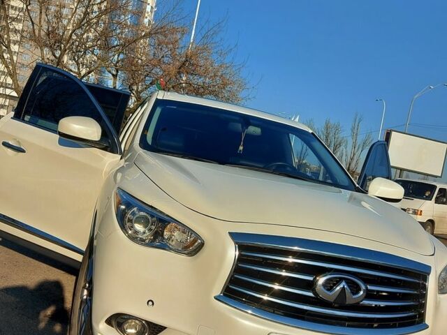 Белый Инфинити QX60, объемом двигателя 3.5 л и пробегом 155 тыс. км за 14500 $, фото 1 на Automoto.ua