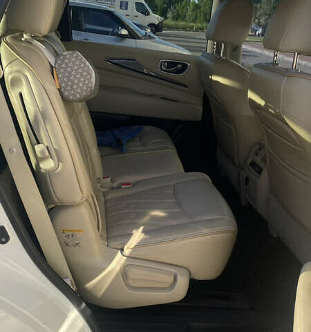 Білий Інфініті QX60, об'ємом двигуна 3.5 л та пробігом 170 тис. км за 16500 $, фото 22 на Automoto.ua