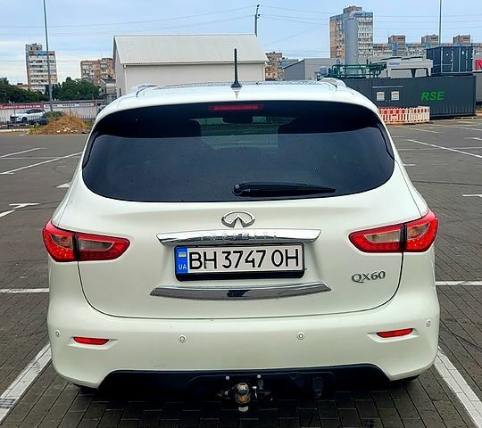 Білий Інфініті QX60, об'ємом двигуна 3.5 л та пробігом 280 тис. км за 16800 $, фото 8 на Automoto.ua