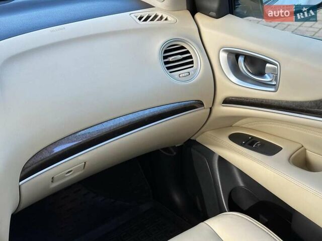 Білий Інфініті QX60, об'ємом двигуна 3.5 л та пробігом 160 тис. км за 16490 $, фото 19 на Automoto.ua