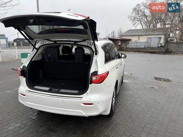 Белый Инфинити QX60, объемом двигателя 3.5 л и пробегом 142 тыс. км за 18000 $, фото 9 на Automoto.ua