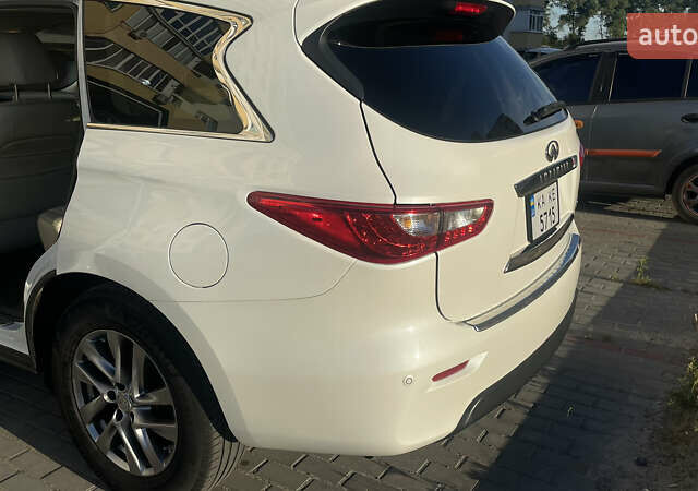 Білий Інфініті QX60, об'ємом двигуна 3.5 л та пробігом 170 тис. км за 16500 $, фото 14 на Automoto.ua