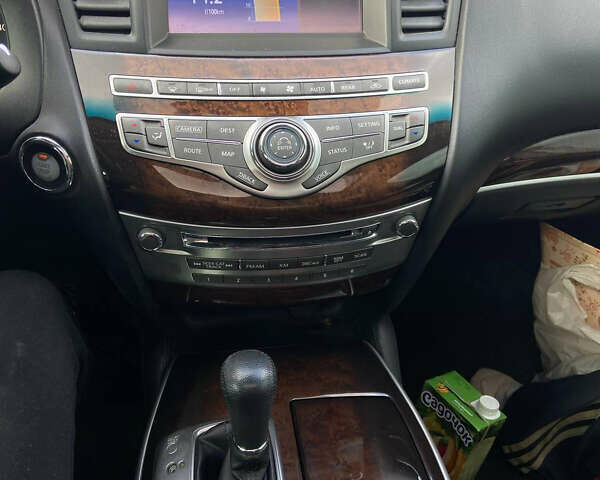 Белый Инфинити QX60, объемом двигателя 3.5 л и пробегом 186 тыс. км за 13700 $, фото 22 на Automoto.ua