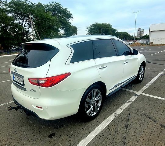 Білий Інфініті QX60, об'ємом двигуна 3.5 л та пробігом 280 тис. км за 16800 $, фото 1 на Automoto.ua