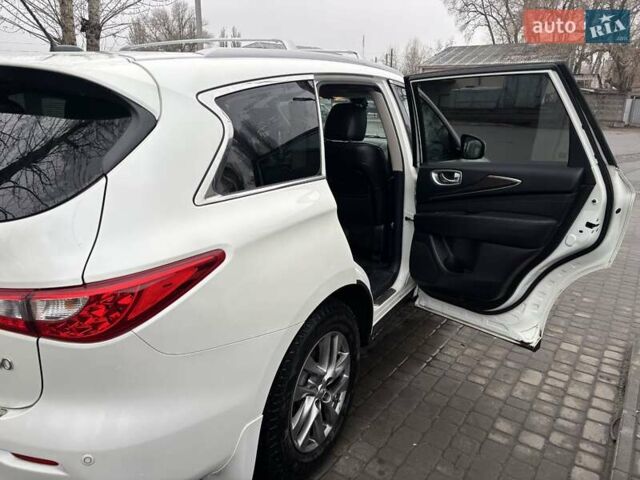 Белый Инфинити QX60, объемом двигателя 3.5 л и пробегом 142 тыс. км за 18000 $, фото 27 на Automoto.ua