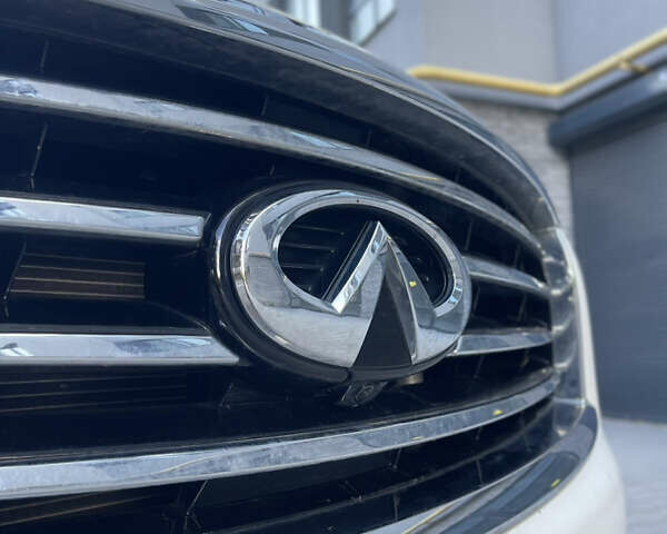 Білий Інфініті QX60, об'ємом двигуна 3.5 л та пробігом 200 тис. км за 19600 $, фото 33 на Automoto.ua