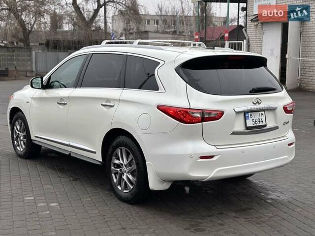 Белый Инфинити QX60, объемом двигателя 3.5 л и пробегом 142 тыс. км за 18000 $, фото 3 на Automoto.ua