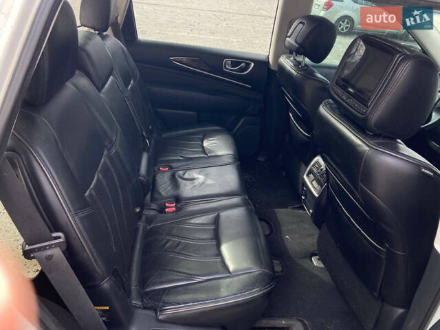 Белый Инфинити QX60, объемом двигателя 3.5 л и пробегом 186 тыс. км за 16700 $, фото 26 на Automoto.ua