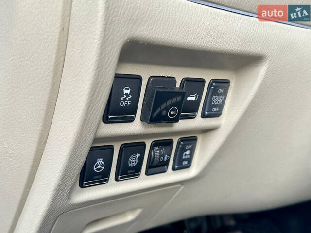 Белый Инфинити QX60, объемом двигателя 3.5 л и пробегом 171 тыс. км за 16700 $, фото 10 на Automoto.ua