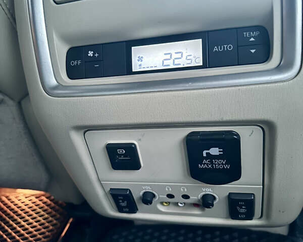 Белый Инфинити QX60, объемом двигателя 3.5 л и пробегом 171 тыс. км за 16700 $, фото 6 на Automoto.ua