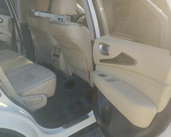 Білий Інфініті QX60, об'ємом двигуна 3.5 л та пробігом 220 тис. км за 18900 $, фото 9 на Automoto.ua