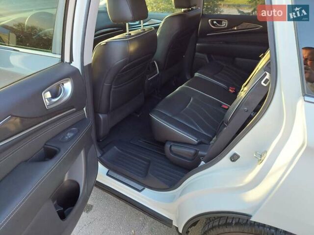 Белый Инфинити QX60, объемом двигателя 3.5 л и пробегом 99 тыс. км за 18500 $, фото 18 на Automoto.ua