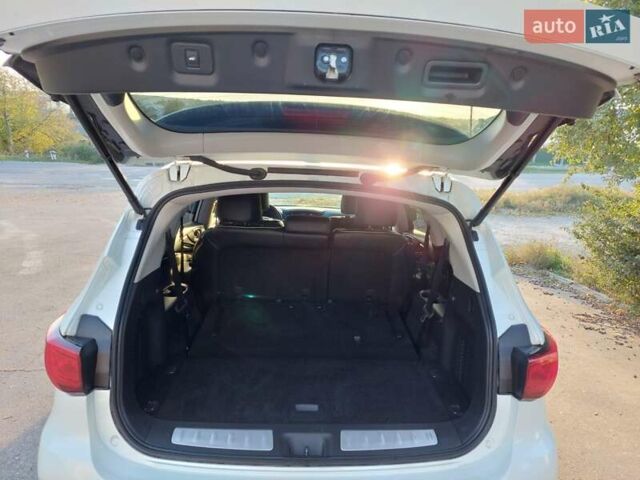 Белый Инфинити QX60, объемом двигателя 3.5 л и пробегом 99 тыс. км за 18500 $, фото 17 на Automoto.ua
