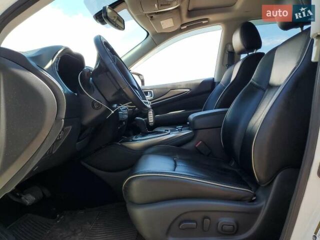 Белый Инфинити QX60, объемом двигателя 3.5 л и пробегом 74 тыс. км за 2700 $, фото 6 на Automoto.ua