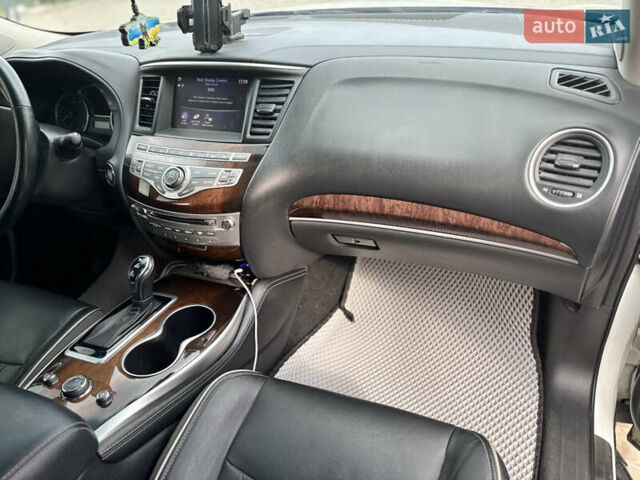 Белый Инфинити QX60, объемом двигателя 3.5 л и пробегом 99 тыс. км за 20500 $, фото 64 на Automoto.ua