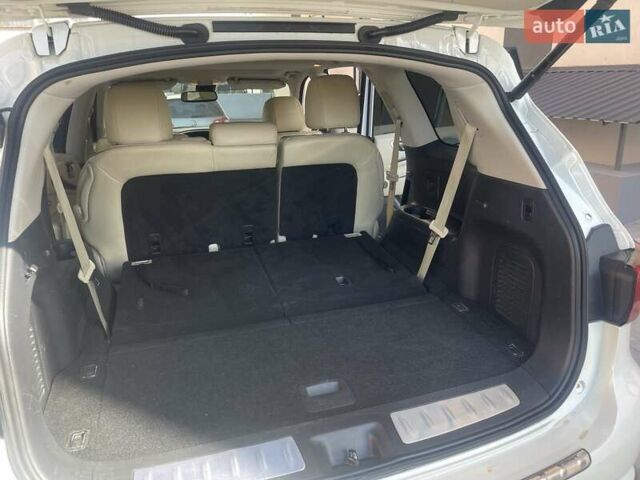 Белый Инфинити QX60, объемом двигателя 3.5 л и пробегом 141 тыс. км за 19800 $, фото 7 на Automoto.ua