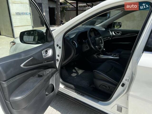 Білий Інфініті QX60, об'ємом двигуна 3.5 л та пробігом 42 тис. км за 20900 $, фото 10 на Automoto.ua