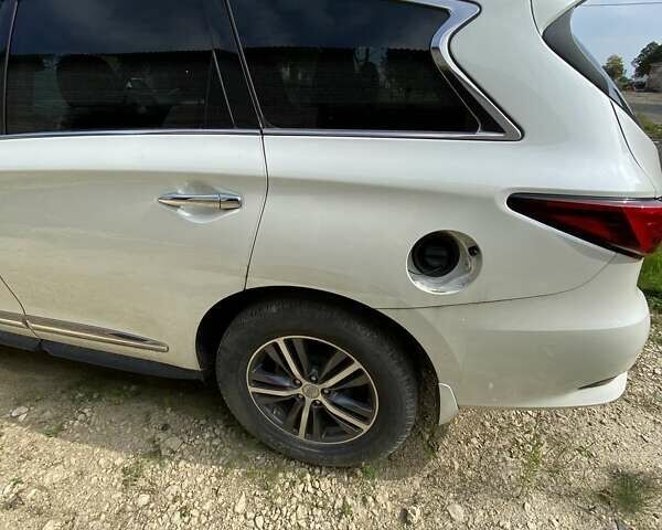 Белый Инфинити QX60, объемом двигателя 3.5 л и пробегом 89 тыс. км за 17400 $, фото 3 на Automoto.ua
