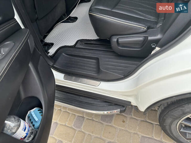 Белый Инфинити QX60, объемом двигателя 3.5 л и пробегом 99 тыс. км за 20500 $, фото 57 на Automoto.ua