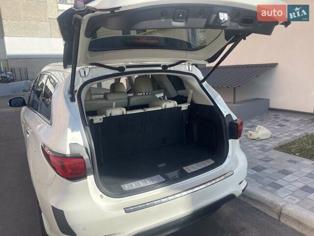 Белый Инфинити QX60, объемом двигателя 3.5 л и пробегом 141 тыс. км за 19800 $, фото 6 на Automoto.ua