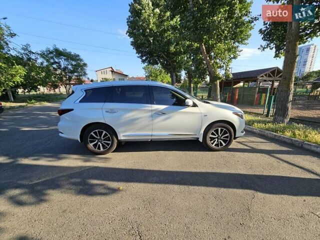 Белый Инфинити QX60, объемом двигателя 3.5 л и пробегом 68 тыс. км за 23000 $, фото 13 на Automoto.ua