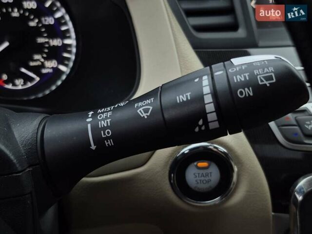 Білий Інфініті QX60, об'ємом двигуна 3.5 л та пробігом 98 тис. км за 19899 $, фото 20 на Automoto.ua