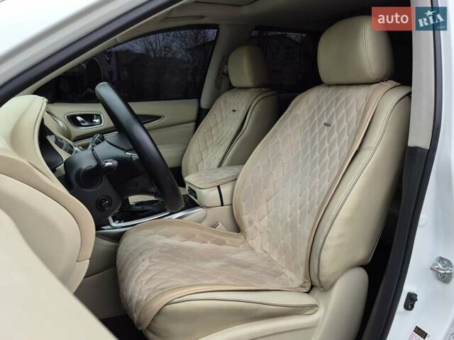 Білий Інфініті QX60, об'ємом двигуна 3.5 л та пробігом 98 тис. км за 19899 $, фото 8 на Automoto.ua