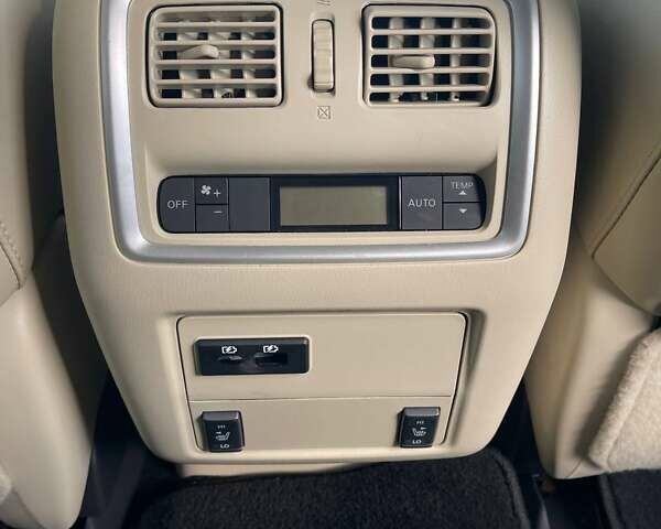 Белый Инфинити QX60, объемом двигателя 3.5 л и пробегом 106 тыс. км за 19800 $, фото 30 на Automoto.ua