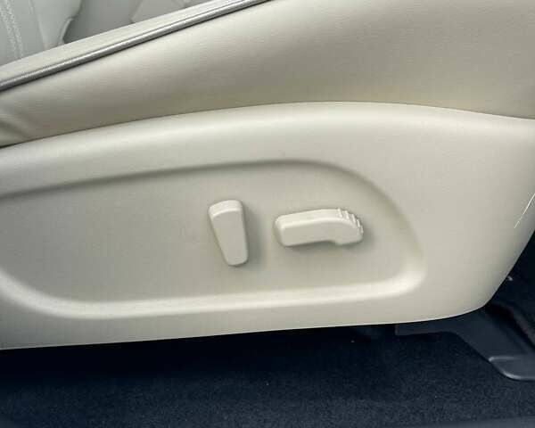 Белый Инфинити QX60, объемом двигателя 3.5 л и пробегом 106 тыс. км за 19800 $, фото 27 на Automoto.ua