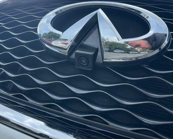 Белый Инфинити QX60, объемом двигателя 3.5 л и пробегом 106 тыс. км за 19800 $, фото 4 на Automoto.ua