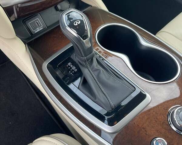 Белый Инфинити QX60, объемом двигателя 3.5 л и пробегом 106 тыс. км за 19800 $, фото 18 на Automoto.ua