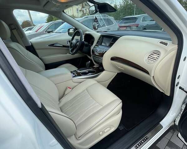 Белый Инфинити QX60, объемом двигателя 3.5 л и пробегом 106 тыс. км за 19800 $, фото 25 на Automoto.ua