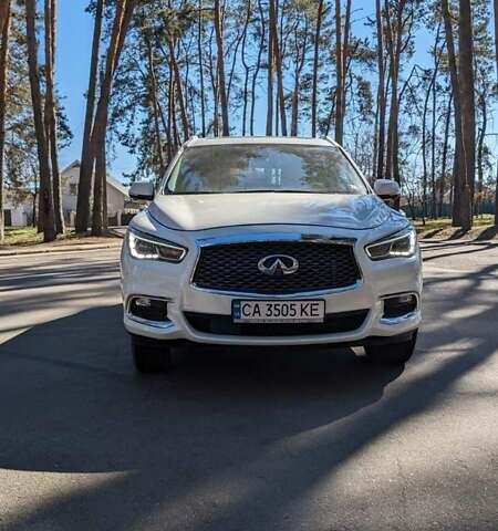 Білий Інфініті QX60, об'ємом двигуна 3.5 л та пробігом 67 тис. км за 31500 $, фото 6 на Automoto.ua