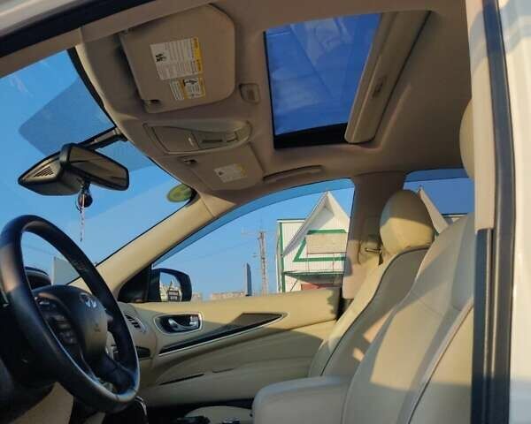 Білий Інфініті QX60, об'ємом двигуна 3.5 л та пробігом 52 тис. км за 25000 $, фото 1 на Automoto.ua