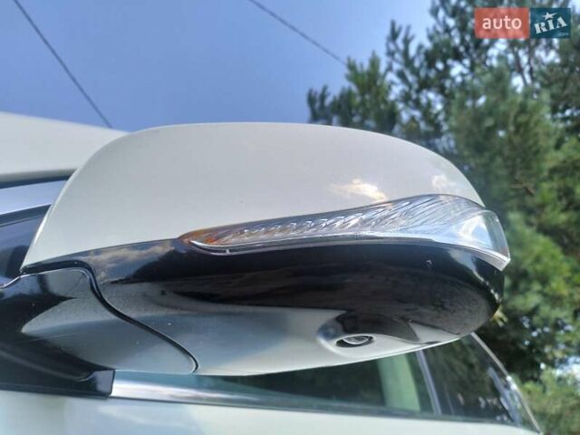 Белый Инфинити QX60, объемом двигателя 2.5 л и пробегом 81 тыс. км за 29800 $, фото 25 на Automoto.ua