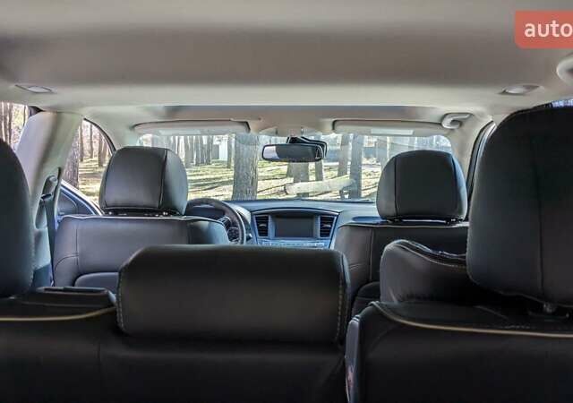 Белый Инфинити QX60, объемом двигателя 3.5 л и пробегом 77 тыс. км за 25000 $, фото 1 на Automoto.ua