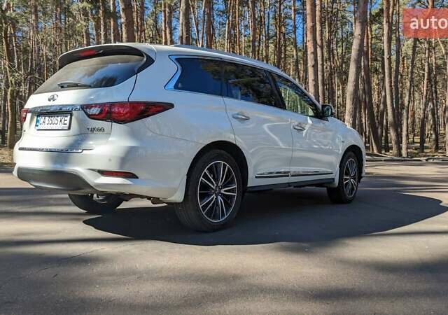 Белый Инфинити QX60, объемом двигателя 3.5 л и пробегом 77 тыс. км за 25000 $, фото 6 на Automoto.ua