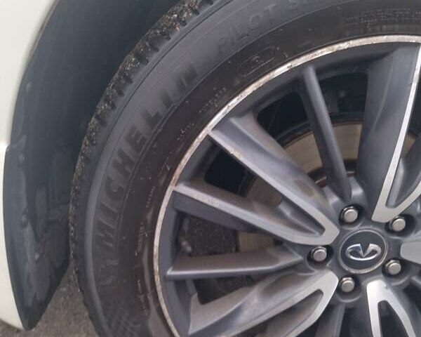 Белый Инфинити QX60, объемом двигателя 2.49 л и пробегом 86 тыс. км за 28000 $, фото 10 на Automoto.ua