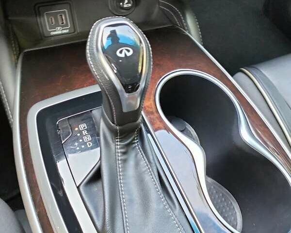 Белый Инфинити QX60, объемом двигателя 2.5 л и пробегом 81 тыс. км за 29800 $, фото 59 на Automoto.ua