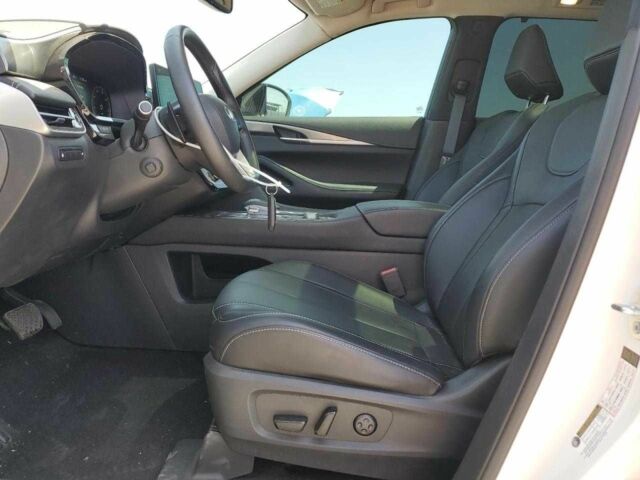 Белый Инфинити QX60, объемом двигателя 3.5 л и пробегом 16 тыс. км за 11000 $, фото 6 на Automoto.ua